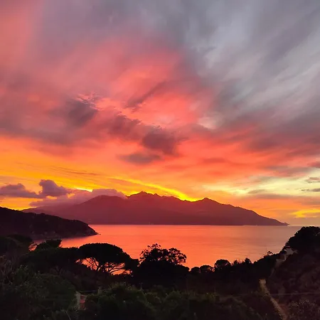 Scoglio Bianco Hotel 3*