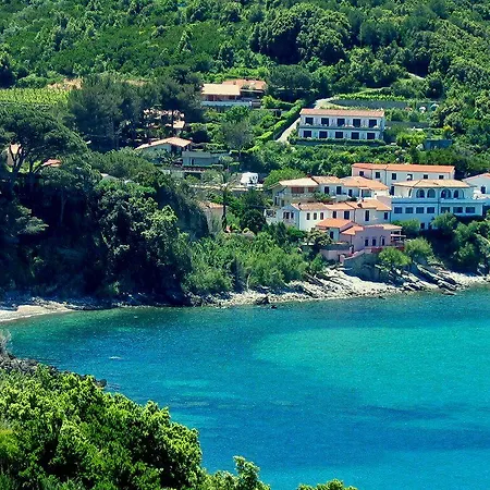 Scoglio Bianco بورتوفيرّايو