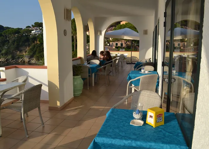 Scoglio Bianco 3* Portoferraio