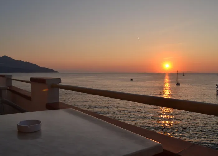 Scoglio Bianco Hotel 3*