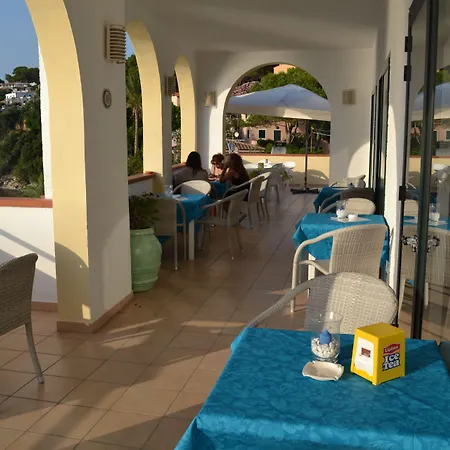 Scoglio Bianco 3* Portoferraio