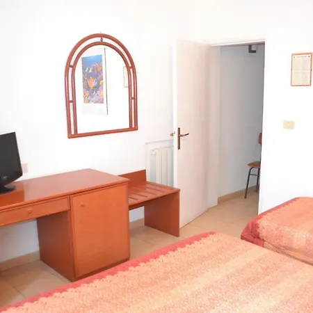 Hotell Scoglio Bianco 3*